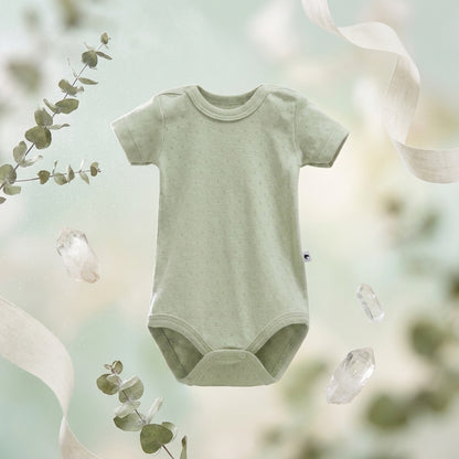 Yeşil erkek bebek body çıtçıtlı yaka detayı