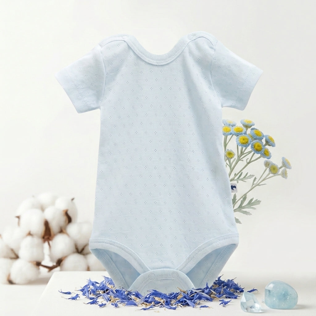 Mavi erkek bebek body çıtçıtlı yaka detayı